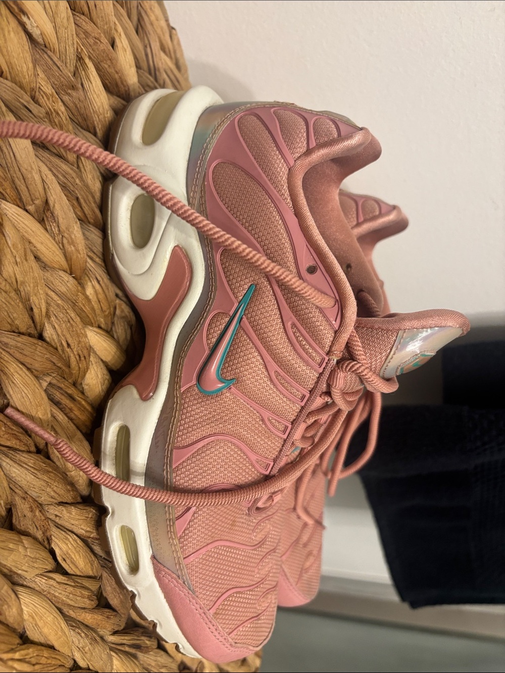 Nike Women’s Dusty Rose Mesh Lace-Up Sneakers with Teal Swoosh - Picture 2 of 3